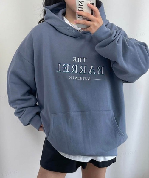 Dalfwin（ダールフィン）の「刺繍ロゴオーバーサイズフーディーパーカー（パーカー・レディース・ブルー/アイボリー/チャコールグレー・FREE）」の13枚目の写真