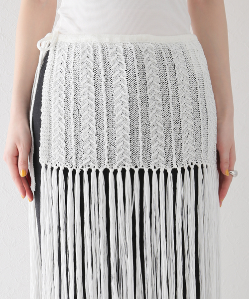 Bonum（ボナム）の「フリンジラップニットスカート / Fringe wrap knit skirt（スカート・レディース・チャコールグレー/ホワイト・FREE）」の8枚目の写真