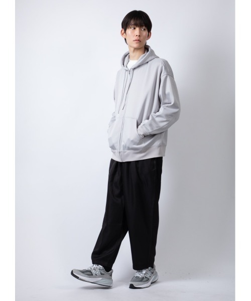 Beno（ビーノ）の「TECHダンボール ルーズシルエット フルZIPフーディ（パーカー・メンズ・モカ/ライトグレー/ブラック/ダークブルー・M/L）」の19枚目の写真