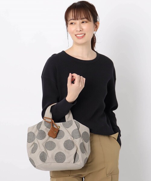 one'sterrace(ワンズテラス)の「toleur キャンバス刺繍 ミニトート(トートバッグ・レディース・ライトグレー/黄緑系・99)」の4枚目の写真