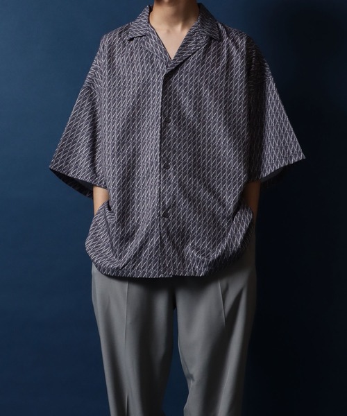 ANPAS(アンパス)の「Total Pattern Print Big Silhouette Open Collar Shirt/総柄 ビッグシルエット オープンカラーシャツ(シャツ/ブラウス・メンズ・グリーン系その他/ホワイト系その他2/ブラウン系その他/ベージュ系その他/ブルー系その他/ブラック系その他/ブラック系その他2/ホワイト系その他/ブラック系その他3/ホワイト系その他3/ブラック系その他4・M/L)」の7枚目の写真