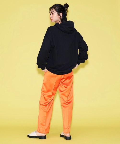 FOREVER 21（フォーエバー トゥエンティーワン）の「【POP】Have a Lovely Life カラーロゴパーカー（スウェット・レディース・オレンジ系その他/グリーン/ブラック・FREE）」の6枚目の写真