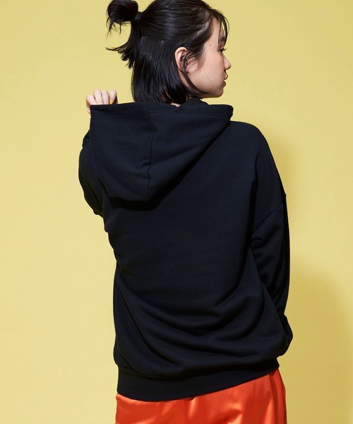 FOREVER 21（フォーエバー トゥエンティーワン）の「【POP】Have a Lovely Life カラーロゴパーカー（スウェット・レディース・オレンジ系その他/グリーン/ブラック・FREE）」の10枚目の写真