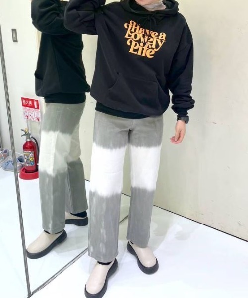 FOREVER 21（フォーエバー トゥエンティーワン）の「【POP】Have a Lovely Life カラーロゴパーカー（スウェット・レディース・オレンジ系その他/グリーン/ブラック・FREE）」の14枚目の写真