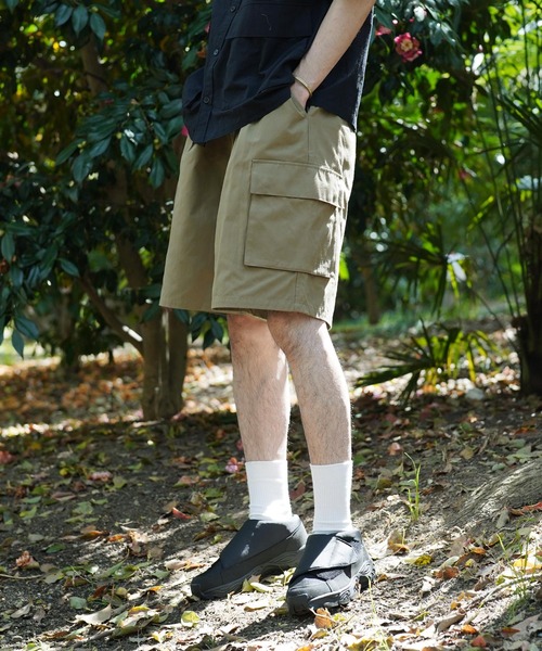 SIERRA DESIGNS（シェラデザイン）の「SIERRA DESIGNS / シエラデザインズ 別注 コラボ オーバーサイズ ミリタリー ハーフ カーゴパンツ（カーゴパンツ・メンズ・ブラック/カーキ・MEDIUM/LARGE）」の7枚目の写真