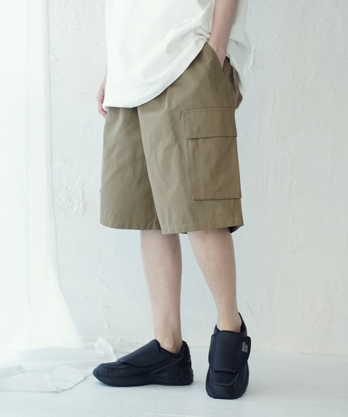 SIERRA DESIGNS（シェラデザイン）の「SIERRA DESIGNS / シエラデザインズ 別注 コラボ オーバーサイズ ミリタリー ハーフ カーゴパンツ（カーゴパンツ・メンズ・ブラック/カーキ・MEDIUM/LARGE）」の17枚目の写真