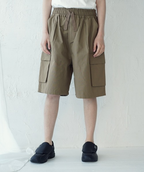 SIERRA DESIGNS（シェラデザイン）の「SIERRA DESIGNS / シエラデザインズ 別注 コラボ オーバーサイズ ミリタリー ハーフ カーゴパンツ（カーゴパンツ・メンズ・ブラック/カーキ・MEDIUM/LARGE）」の22枚目の写真