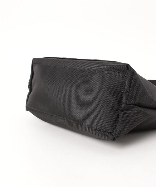 and it_（アンドイット）の「Legato Largo 撥水ナイロンキャンバス ミニショルダー（ショルダーバッグ・レディース・グリーン/ネイビー/ブラック/ベージュ・FREE）」の8枚目の写真