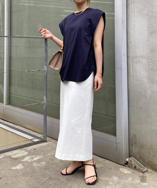 COLLAGE GALLARDAGALANTE（コラージュガリャルダガランテ）の「タックノースリTシャツ（Tシャツ/カットソー・レディース・キャメル/ネイビー/ホワイト・FREE）」の10枚目の写真