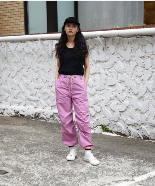 AVIREX（アヴィレックス）の「SNOW PANTS/ スノーパンツ（カーゴパンツ・レディース・アイボリー/オリーブ/パープル/ブラック・SMALL/MEDIUM）」の5枚目の写真