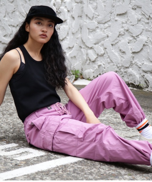 AVIREX（アヴィレックス）の「SNOW PANTS/ スノーパンツ（カーゴパンツ・レディース・アイボリー/オリーブ/パープル/ブラック・SMALL/MEDIUM）」の9枚目の写真