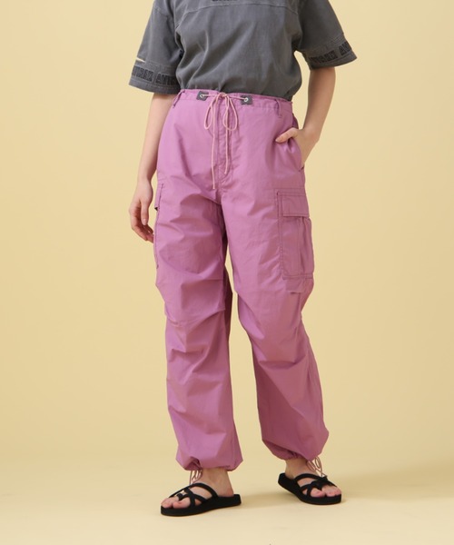 AVIREX（アヴィレックス）の「SNOW PANTS/ スノーパンツ（カーゴパンツ・レディース・アイボリー/オリーブ/パープル/ブラック・SMALL/MEDIUM）」の12枚目の写真