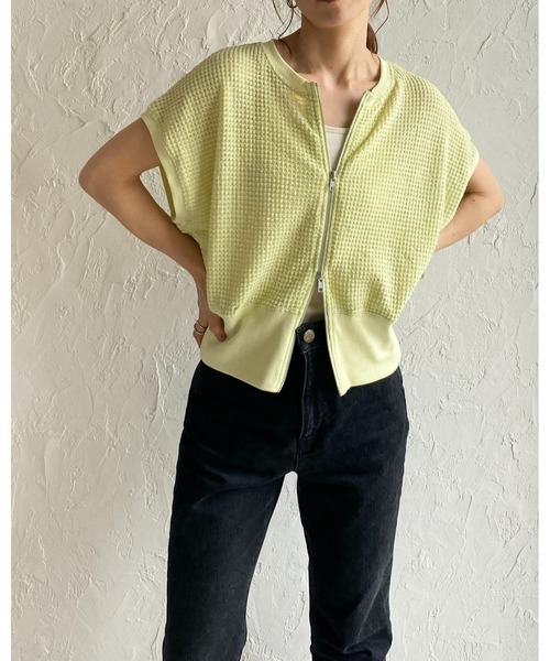 She's Closet(シーズクローゼット)の「透かし編みショート丈フレンチスリーブダブルジップアップメッシュニットカーディガン(カーディガン/ボレロ・レディース・ブラック/オフホワイト/ライム/ブルー・FREE)」の12枚目の写真