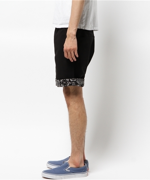 DOUBLE STEAL（ダブルスティール）の「Parts Paisley ハーフパンツ（その他パンツ・メンズ・ホワイト/ブラック・LARGE/X-LARGE/MEDIUM）」の4枚目の写真