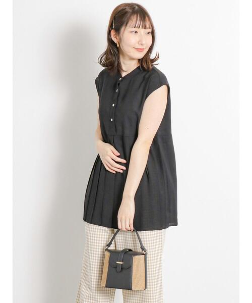 Te chichi TERRASSE（テチチテラス）の「プリーツ切替ブラウス（シャツ/ブラウス・レディース・グリーン/ブラック/オフホワイト・F）」の4枚目の写真