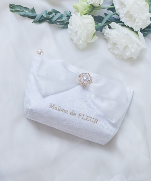 Maison de FLEUR パールレースオーガンジーリボンポーチ 量産型 Maison de FLEUR（メゾンドフルール）の「パールレース