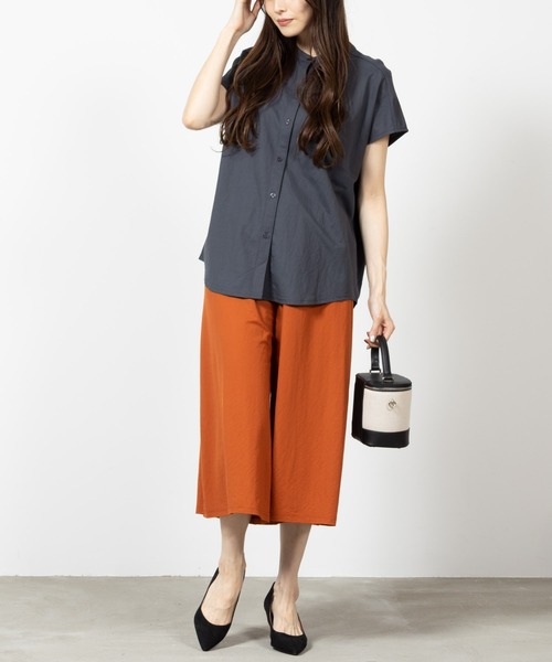 NAVY(ネイビー)の「SARARI 冷感無地スカンツ(その他パンツ・レディース・テラコッタ/ブラック/グレー/ネイビー・M/L)」の12枚目の写真
