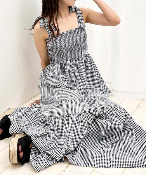 INGNI（イング）の「肩リボンぽこぽこシャーリングワンピース（ワンピース・レディース・ブラック系その他3/アイボリー/ブラック・M）」の9枚目の写真