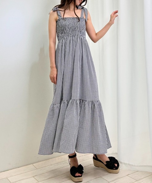 INGNI（イング）の「肩リボンぽこぽこシャーリングワンピース（ワンピース・レディース・ブラック系その他3/アイボリー/ブラック・M）」の6枚目の写真