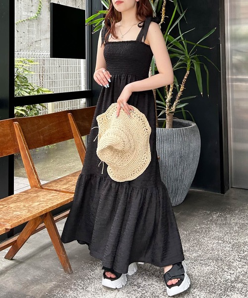 INGNI（イング）の「肩リボンぽこぽこシャーリングワンピース（ワンピース・レディース・ブラック系その他3/アイボリー/ブラック・M）」の10枚目の写真