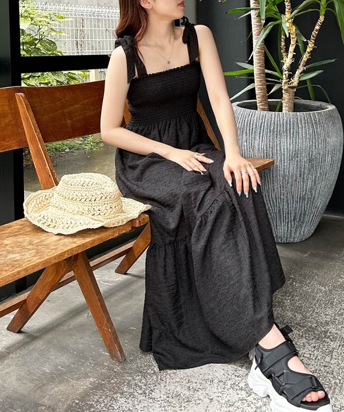 INGNI（イング）の「肩リボンぽこぽこシャーリングワンピース（ワンピース・レディース・ブラック系その他3/アイボリー/ブラック・M）」の14枚目の写真