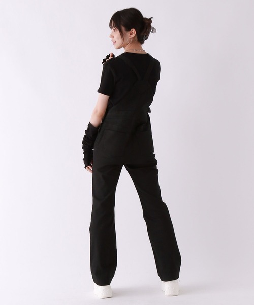 repipi armario（レピピ アルマリオ）の「デニムフレアサロペット（サロペット/オーバーオール・キッズ・ブラック系1/ブラック/ワンウォッシュ・SMALL/MEDIUM/LARGE）」の5枚目の写真