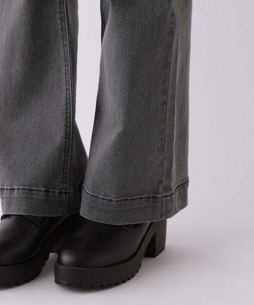 repipi armario（レピピ アルマリオ）の「デニムフレアサロペット（サロペット/オーバーオール・キッズ・ブラック系1/ブラック/ワンウォッシュ・SMALL/MEDIUM/LARGE）」の16枚目の写真