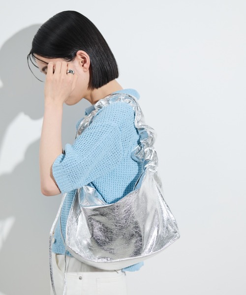 Shelly island（シェリーアイランド）の「ギャザーアレンジショルダーバッグ（ショルダーバッグ・レディース・ホワイト/ブラック/シルバー/ブラウン・FREE）」の12枚目の写真