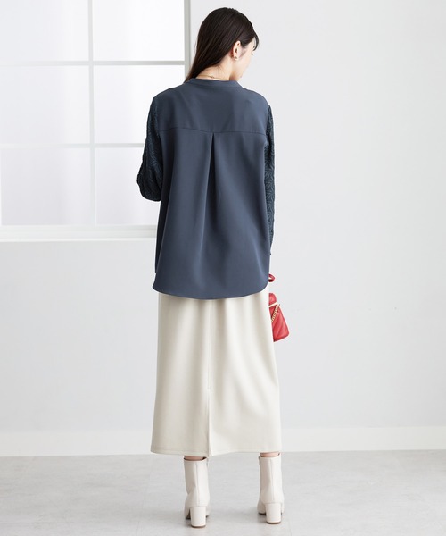 BELLUNA（ベルーナ）の「袖レースデザイン上品ブラウス（シャツ/ブラウス・レディース・ベージュ/ワイン/ネイビー/オフホワイト・LARGE/X-LARGE/MEDIUM）」の7枚目の写真