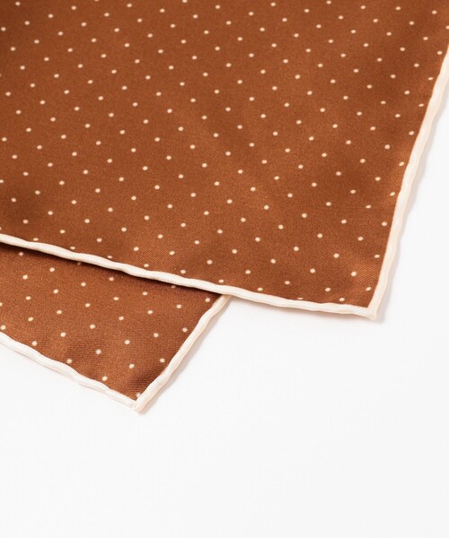 BEAMS F（ビームスエフ）の「PAOLO ALBIZZATI / シルク ドット柄 プリント チーフ（ハンカチ/ハンドタオル・メンズ・オレンジ系その他6/バイオレット/シルバー/ブラウン・ONE SIZE）」の7枚目の写真