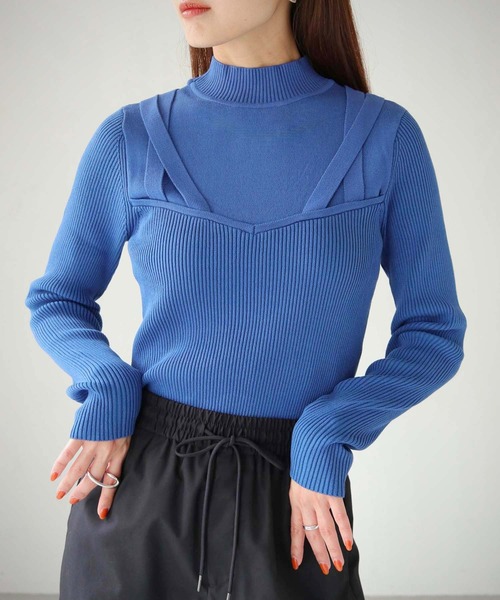 cheriella（シェリエラ）の「【cheriella】ビスチェドッキングデザインリブニット（ニット/セーター・レディース・チャコールグレー/ブルー/アイボリー/ブラック/パープル・M）」の2枚目の写真