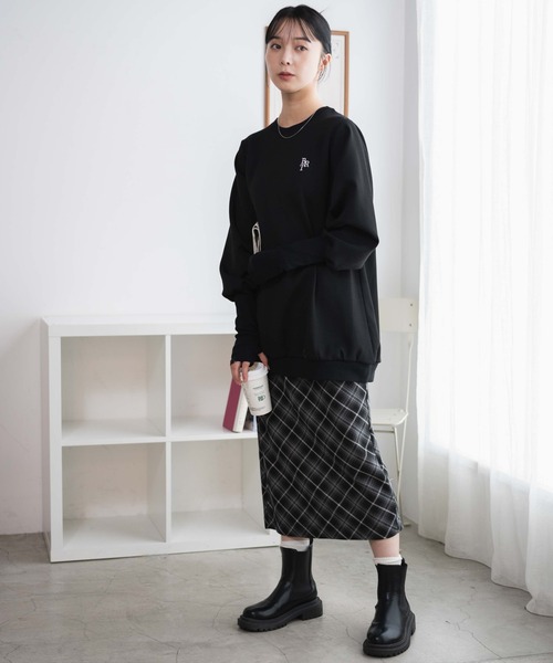 WEGO（ウィゴー）の「WEGO/アームデザインスウェットチュニック（スウェット・レディース・ブラック/杢グレー・FREE）」の12枚目の写真