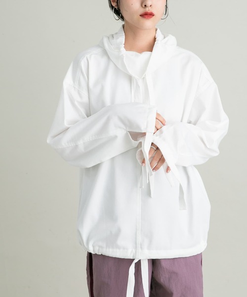 KBF（ケイビーエフ）の「スタンドカラーアノラック（シャツ/ブラウス・レディース・オフホワイト/ネイビー・ONE）」の3枚目の写真