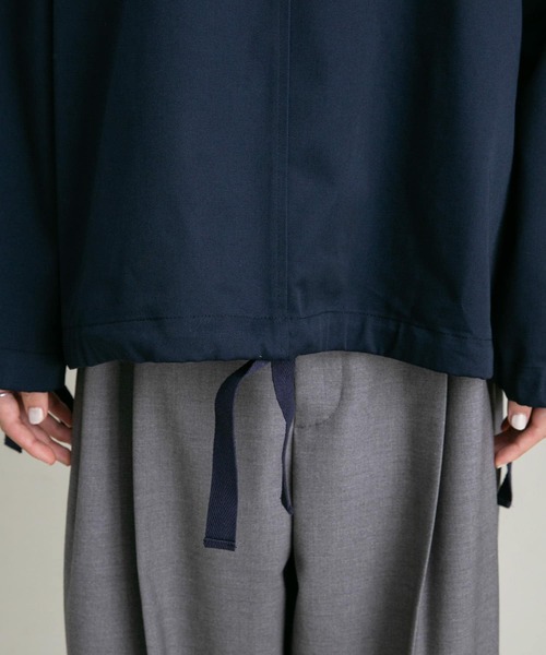 KBF（ケイビーエフ）の「スタンドカラーアノラック（シャツ/ブラウス・レディース・オフホワイト/ネイビー・ONE）」の21枚目の写真