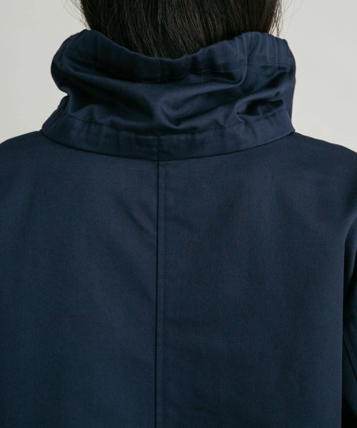KBF（ケイビーエフ）の「スタンドカラーアノラック（シャツ/ブラウス・レディース・オフホワイト/ネイビー・ONE）」の22枚目の写真