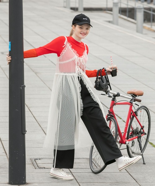 BONLECILL(ボンルシール)の「2WAY配色ライントラックパンツ(その他パンツ・レディース・グレイッシュベージュ/ネイビー/ブラック/アイボリー・FREE)」の1枚目の写真