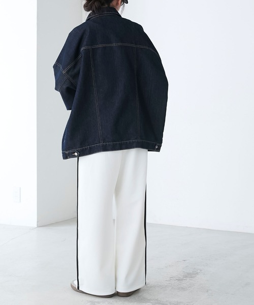 BONLECILL(ボンルシール)の「2WAY配色ライントラックパンツ(その他パンツ・レディース・グレイッシュベージュ/ネイビー/ブラック/アイボリー・FREE)」の11枚目の写真