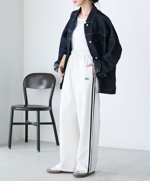 BONLECILL(ボンルシール)の「2WAY配色ライントラックパンツ(その他パンツ・レディース・グレイッシュベージュ/ネイビー/ブラック/アイボリー・FREE)」の14枚目の写真