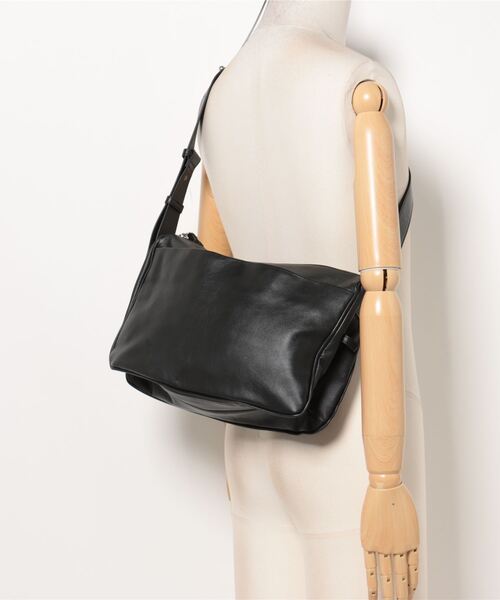 Whim Gazette（ウィムガゼット）の「【2.718】2WAYソフトショルダー（ショルダーバッグ・レディース・ブラック/シルバー・FREE）」の21枚目の写真