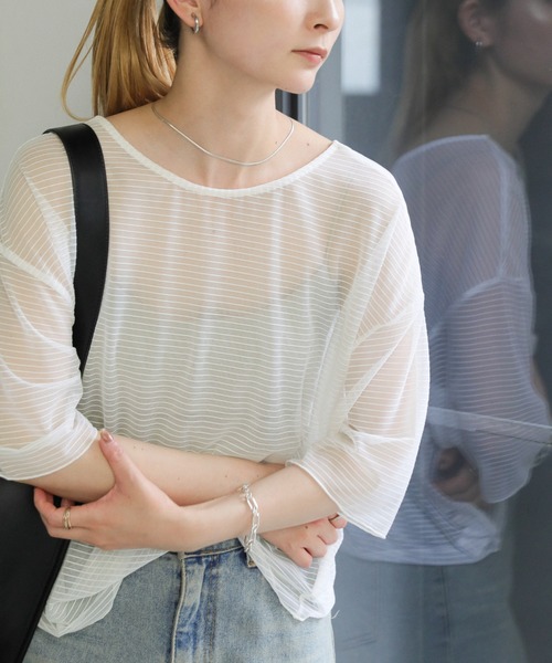 select MOCA（セレクトモカ）の「オープンネックシアーボーダートップス（Tシャツ/カットソー・レディース・アイボリー/グレー/ブラック・FREE）」の2枚目の写真