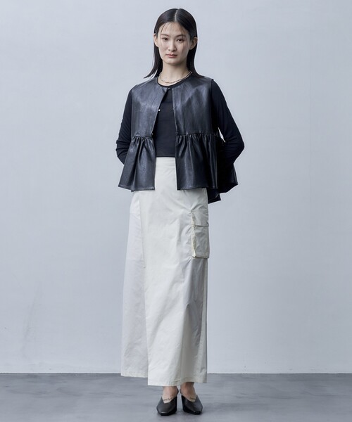 Firsthand（ファーストハンド）の「Firsthand/ファーストハンド フェイクレザーギャザートップス / 2WAY（ベスト・レディース・ブラック/ホワイト・FREE）」の13枚目の写真