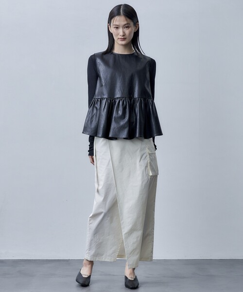 Firsthand（ファーストハンド）の「Firsthand/ファーストハンド フェイクレザーギャザートップス / 2WAY（ベスト・レディース・ブラック/ホワイト・FREE）」の3枚目の写真