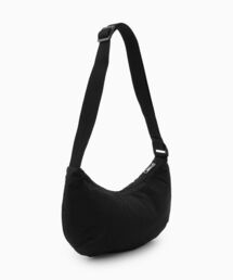 Calvin Klein（カルバン・クライン）の「ミドルクレセント