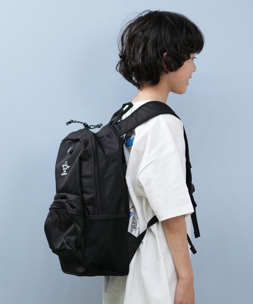 ハドソン　デイパックチェアー　折り畳み椅子付リュック　レア　非売品　ボンバーマン ハドソン デイパックチェアー 折り畳み椅子付リュック レア