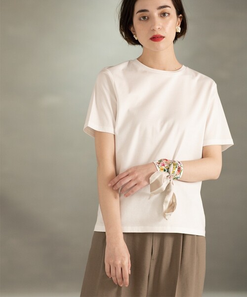 OPAQUE.CLIP（オペークドットクリップ）の「◆UV ベーシックTシャツ【接触冷感/洗濯機洗い可】（Tシャツ/カットソー・レディース・ベージュ/ホワイト/ダークブラウン/ブラック/チャコールグレー・40/38/42/36/34）」の10枚目の写真