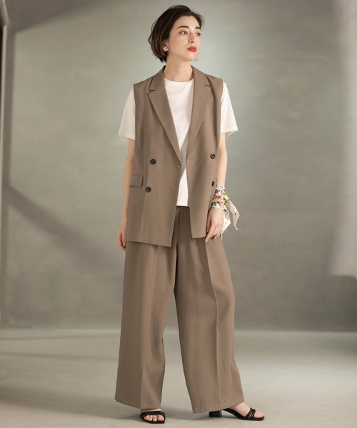 OPAQUE.CLIP（オペークドットクリップ）の「◆UV ベーシックTシャツ【接触冷感/洗濯機洗い可】（Tシャツ/カットソー・レディース・ベージュ/ホワイト/ダークブラウン/ブラック/チャコールグレー・40/38/42/36/34）」の12枚目の写真