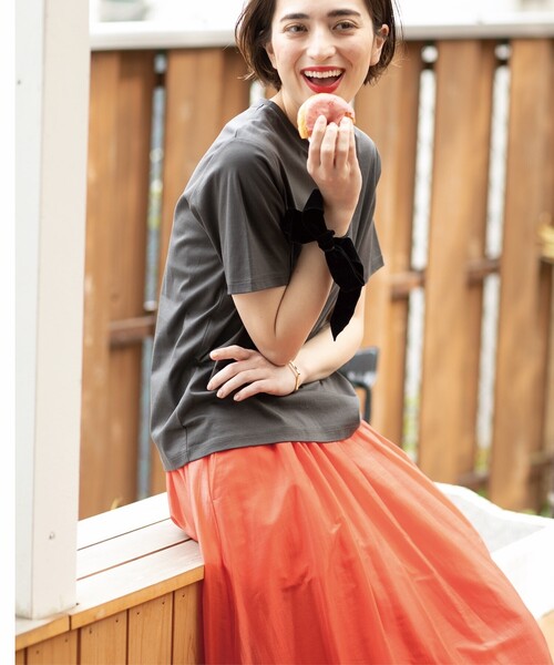 OPAQUE.CLIP（オペークドットクリップ）の「◆UV ベーシックTシャツ【接触冷感/洗濯機洗い可】（Tシャツ/カットソー・レディース・ベージュ/ホワイト/ダークブラウン/ブラック/チャコールグレー・40/38/42/36/34）」の18枚目の写真