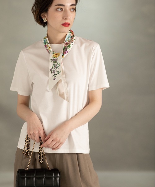 OPAQUE.CLIP（オペークドットクリップ）の「◆UV ベーシックTシャツ【接触冷感/洗濯機洗い可】（Tシャツ/カットソー・レディース・ベージュ/ホワイト/ダークブラウン/ブラック/チャコールグレー・40/38/42/36/34）」の2枚目の写真