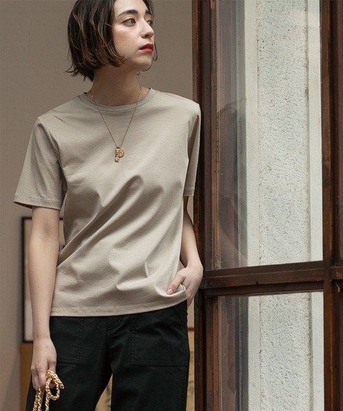 OPAQUE.CLIP(オペークドットクリップ)の「◆UV ベーシックTシャツ【接触冷感/洗濯機洗い可】(Tシャツ/カットソー・レディース・ベージュ/ホワイト/ダークブラウン/ブラック/チャコールグレー・40/38/42/36/34)」の18枚目の写真