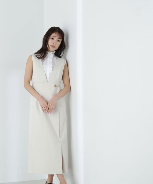 NATURAL BEAUTY BASIC（ナチュラルビューティーベーシック）の「◇TRクリアツイルシリーズ ジャンスカ（ジャンパースカート・レディース・ブラウン/オフホワイト/ブラック・SMALL/MEDIUM）」の2枚目の写真